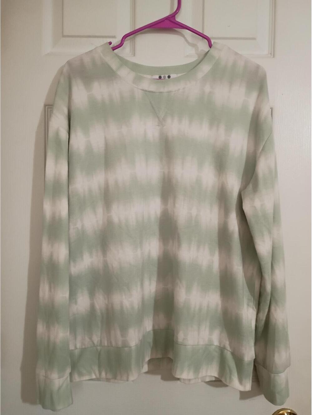 Light Green and White Tie-Dye Long Sleeve Sweatshirt